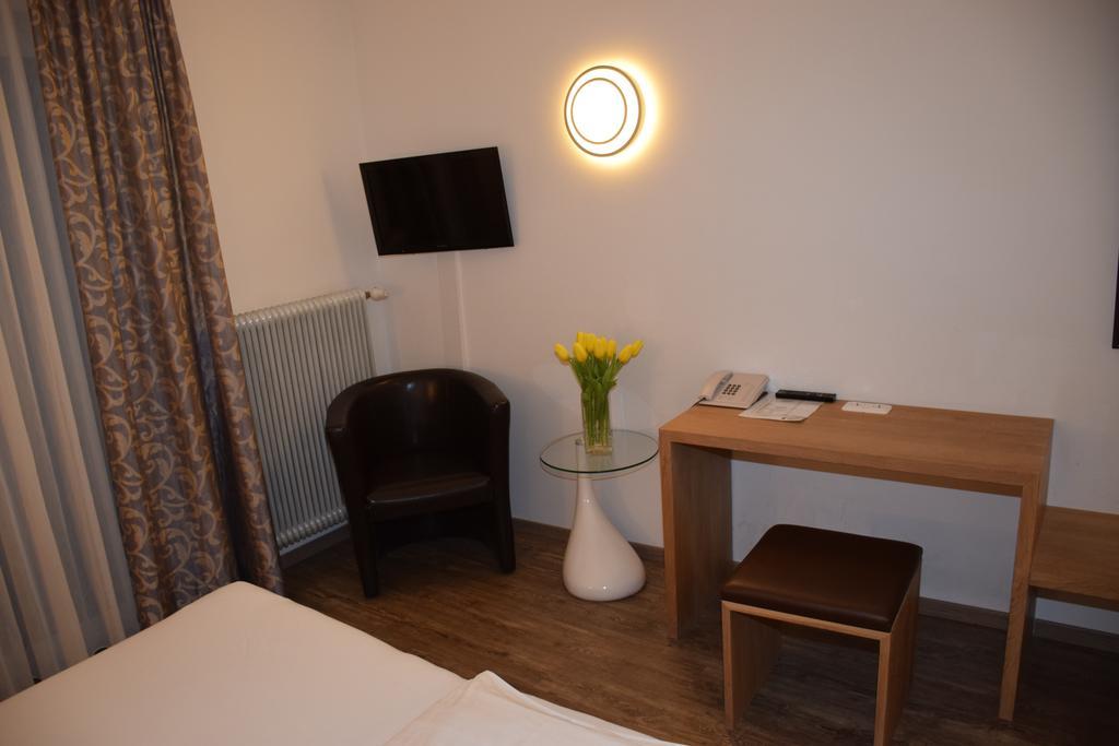 Appartement-hotel Gh Zum Goldenen Schiff 3*